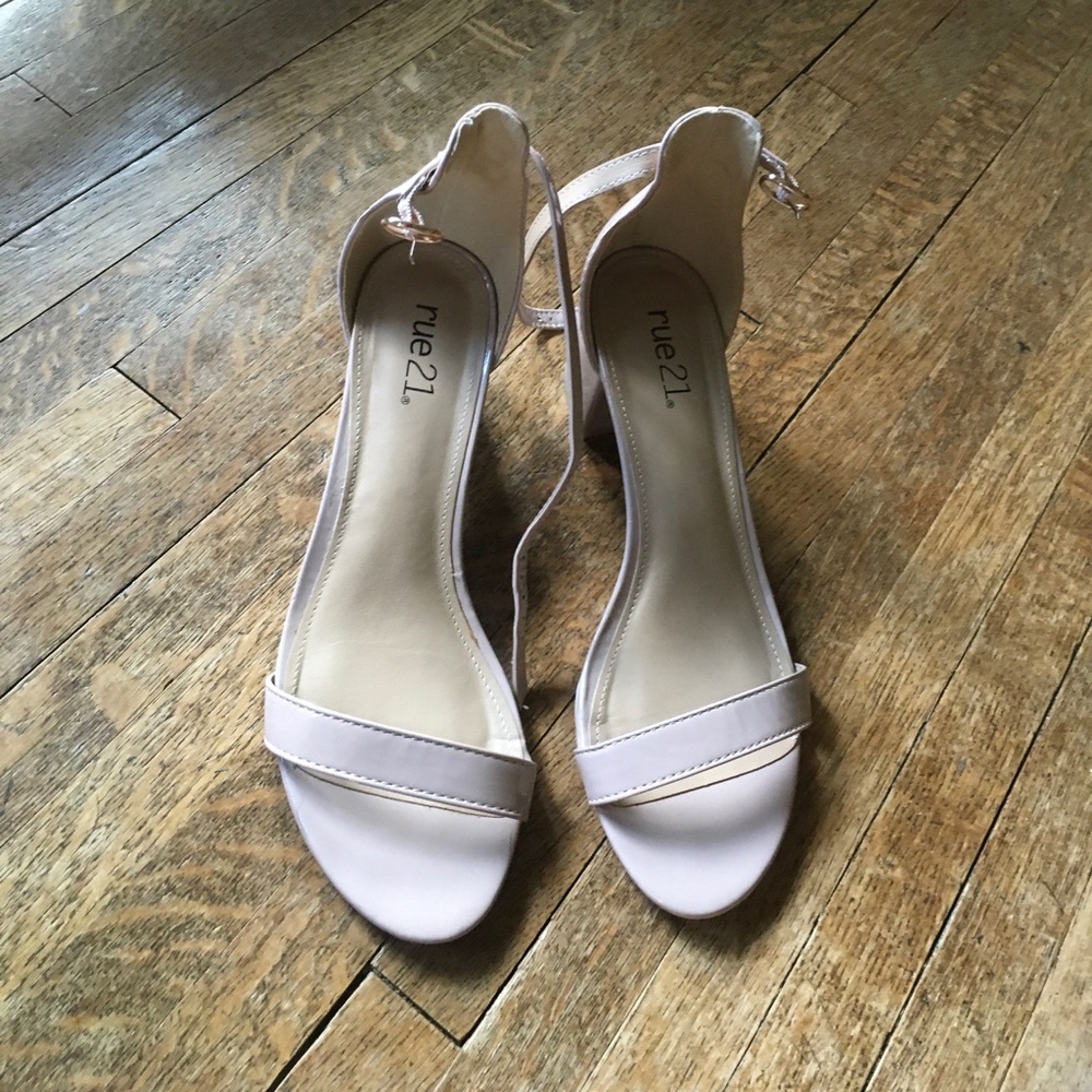 Pink Heels - Picture 2 of 2